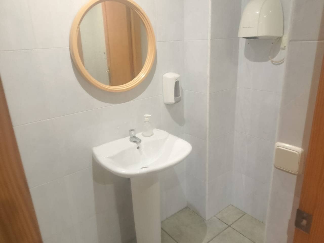 2 soveværelse Restaurant/Bar til leje i Ador - € 900 (Ref: 9550470)