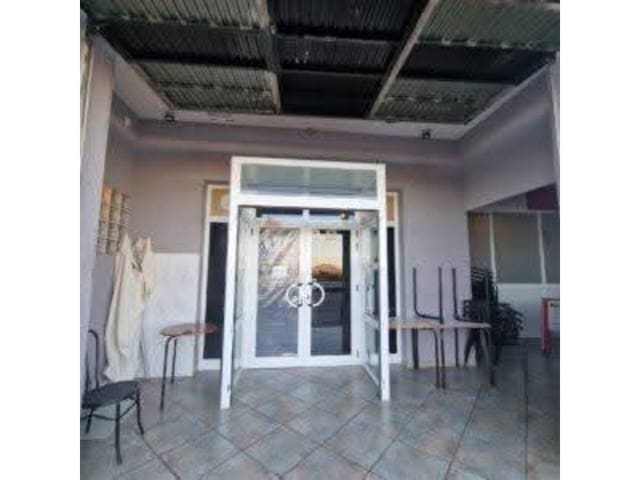 2 camera da letto Ristorante/Bar da affittare in Ador - 900 € (Rif: 9550470)