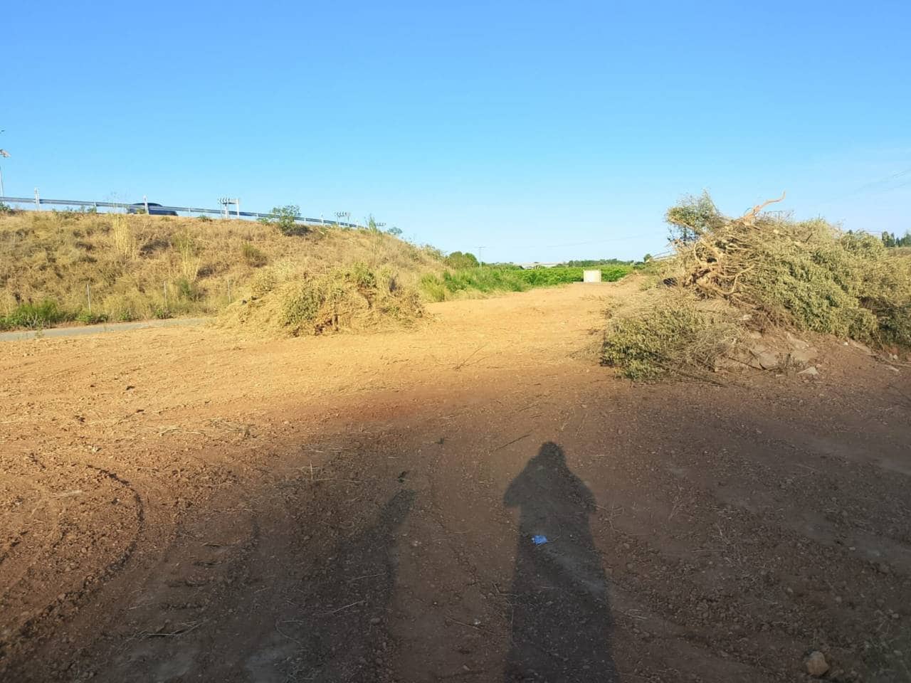 Ubebygd land til salgs i Oliva - € 10 000 (Ref: 9570336)