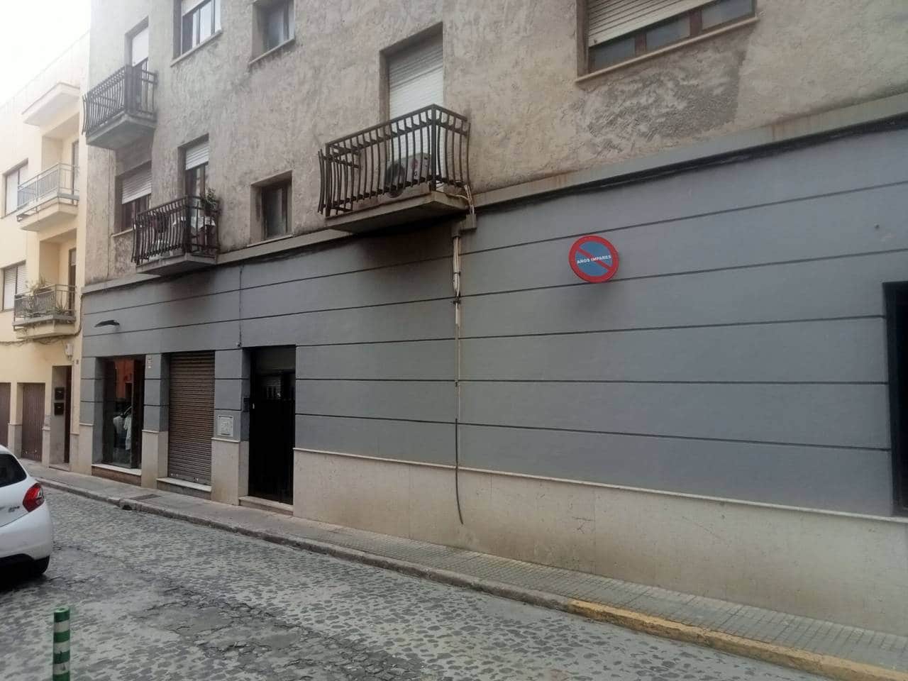 11 makuuhuone Kaupallinen myytävänä paikassa Oliva - 750 000 € (Ref: 9570337)