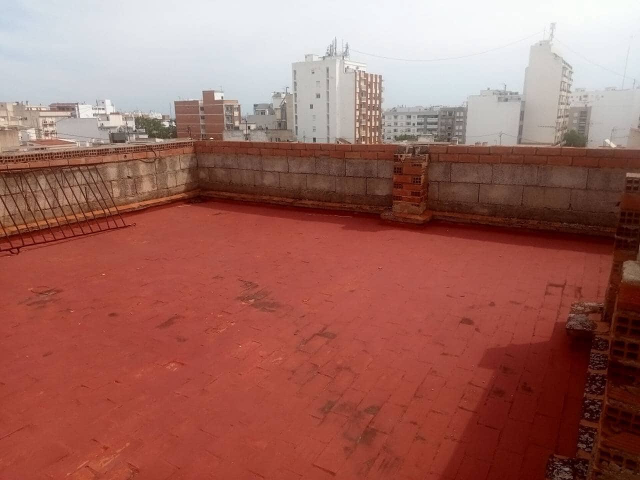 11 makuuhuone Kaupallinen myytävänä paikassa Oliva - 750 000 € (Ref: 9570337)