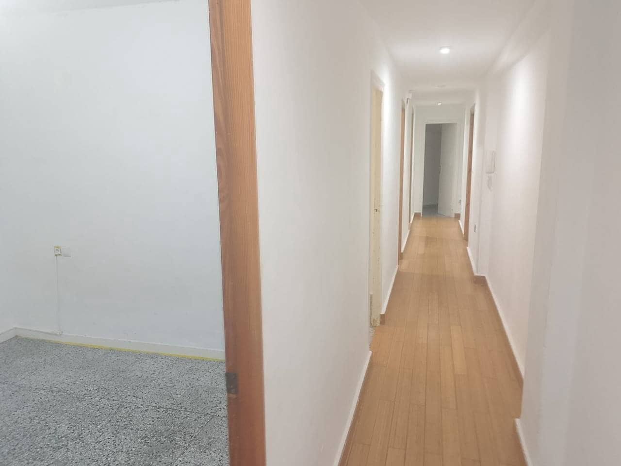 4 makuuhuone Asunto myytävänä paikassa Oliva - 140 000 € (Ref: 9572248)