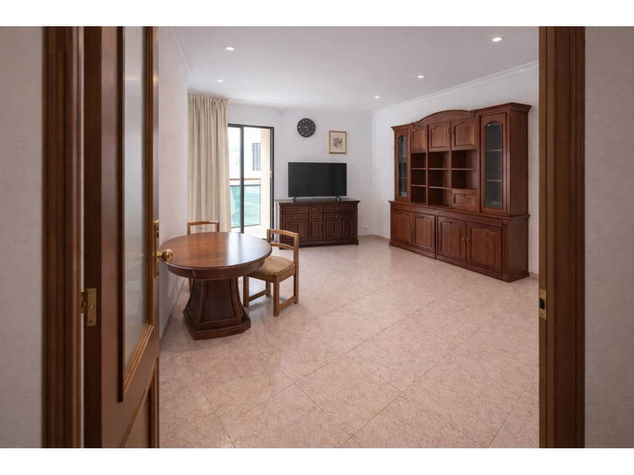 3 makuuhuone Asunto myytävänä paikassa Oliva - 125 000 € (Ref: 9572249)