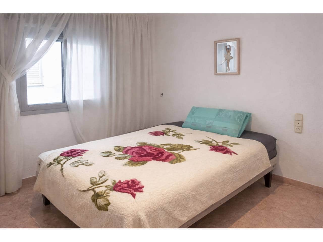 3 makuuhuone Asunto myytävänä paikassa Oliva - 125 000 € (Ref: 9572249)