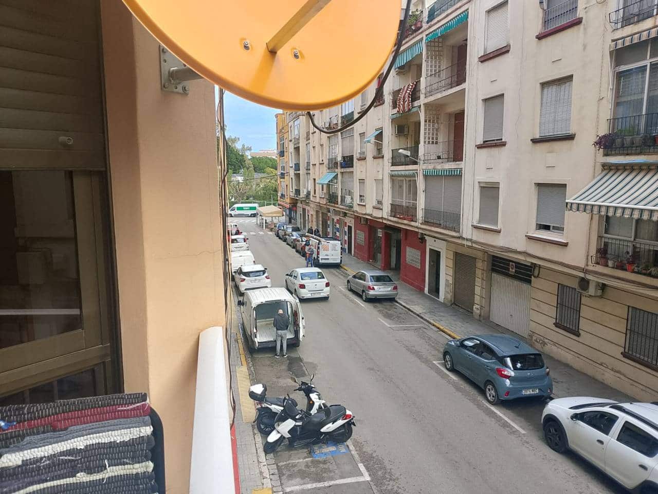 3 makuuhuone Asunto myytävänä paikassa Oliva - 125 000 € (Ref: 9572249)