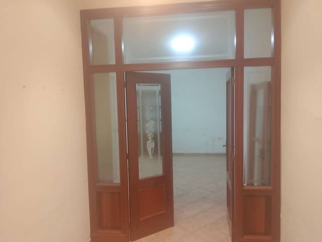 3 sovrum Hus till salu i Oliva - 115 000 € (Ref: 9585297)