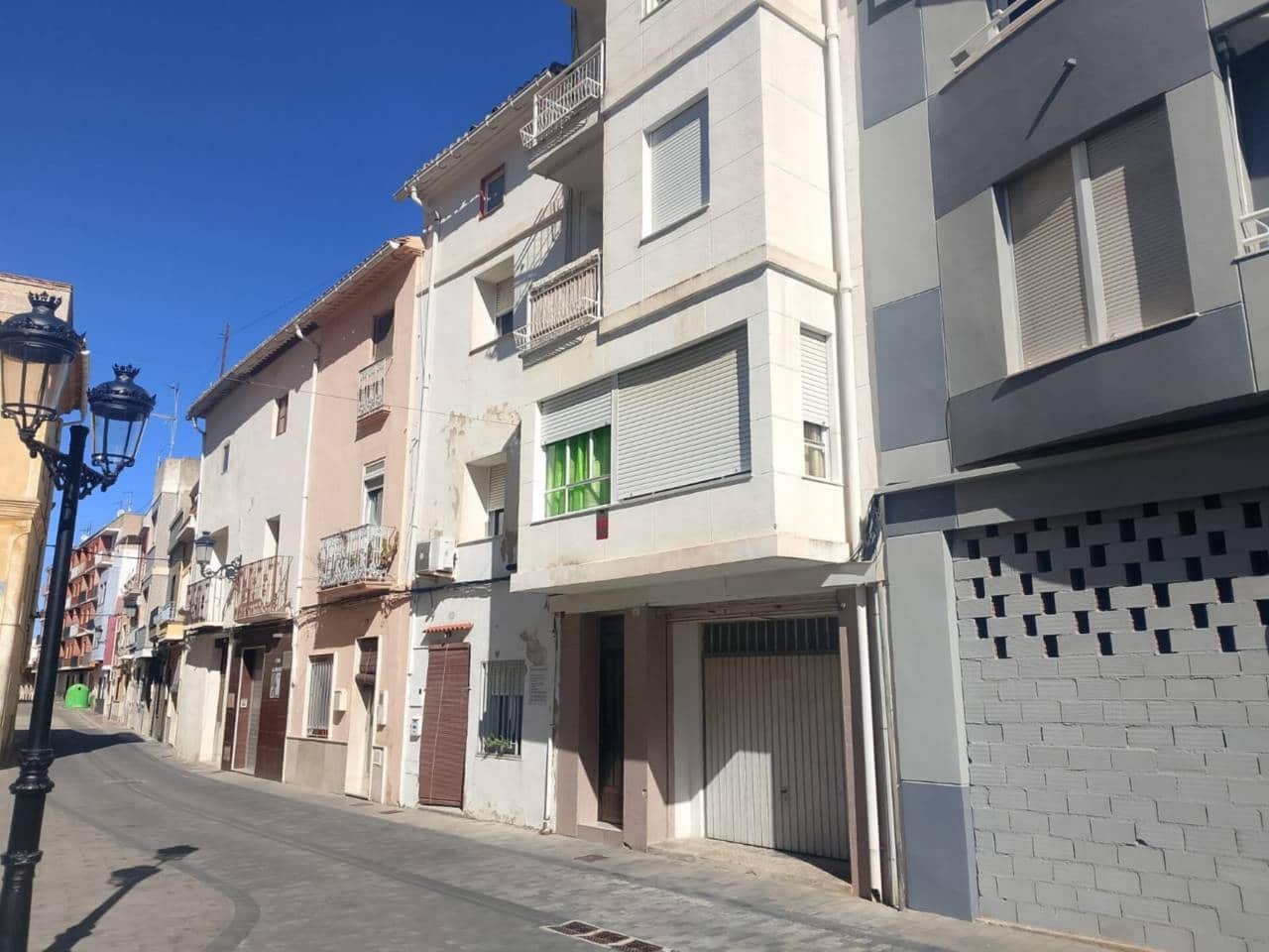 3 slaapkamer Flat te koop in Piles - € 105.000 (Ref: 9594699)