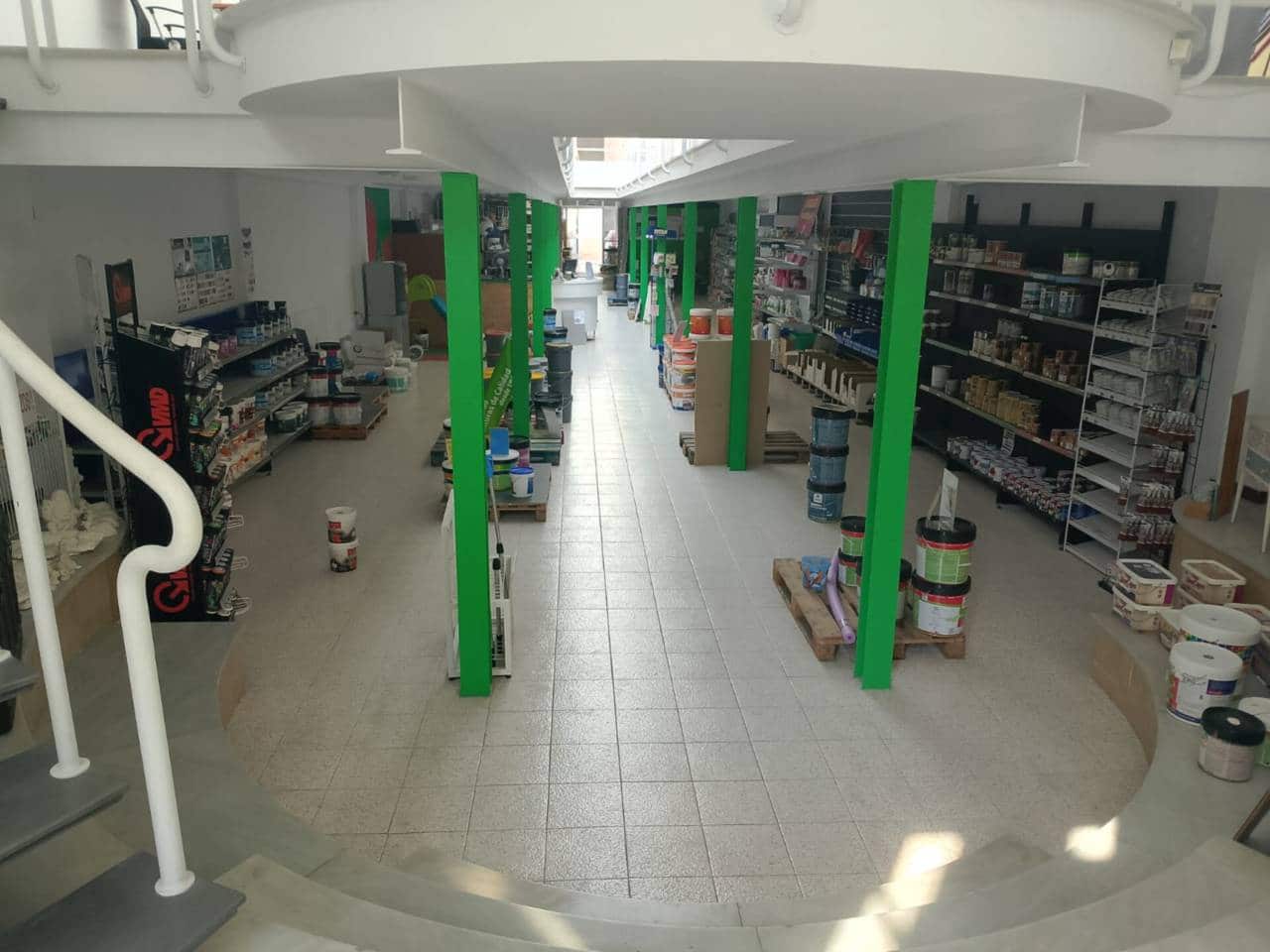 2 soverom Kommersiell til leie i Oliva - € 700 (Ref: 9606901)