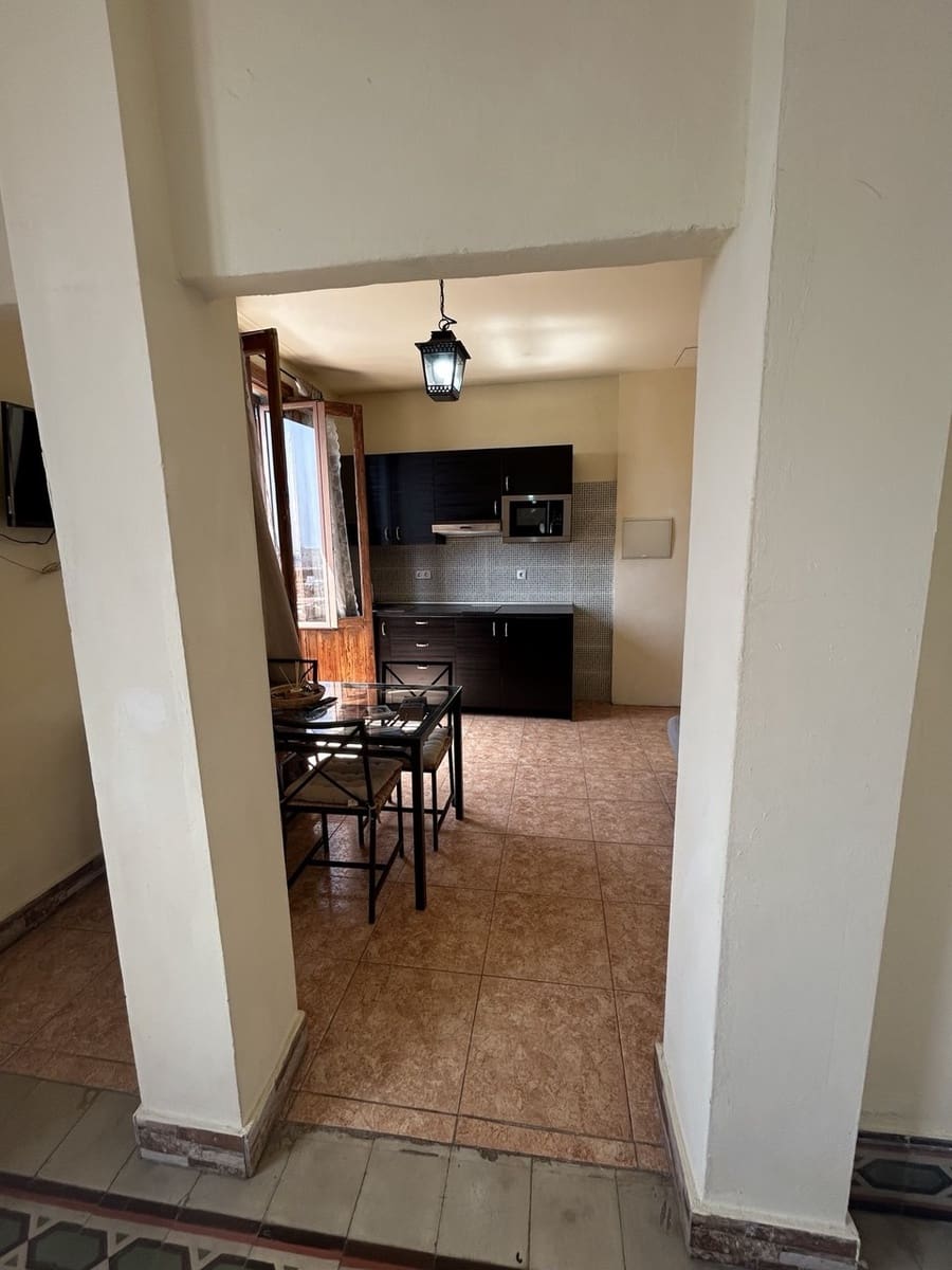 Studio for rent in Puerto del Rosario - € 950 (Ref: 10011763)