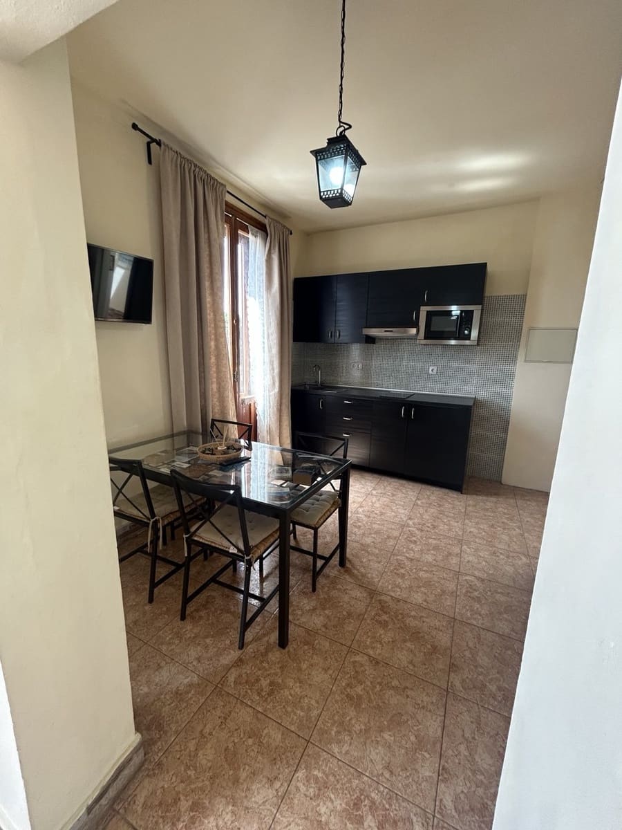 Studio for rent in Puerto del Rosario - € 950 (Ref: 10011763)