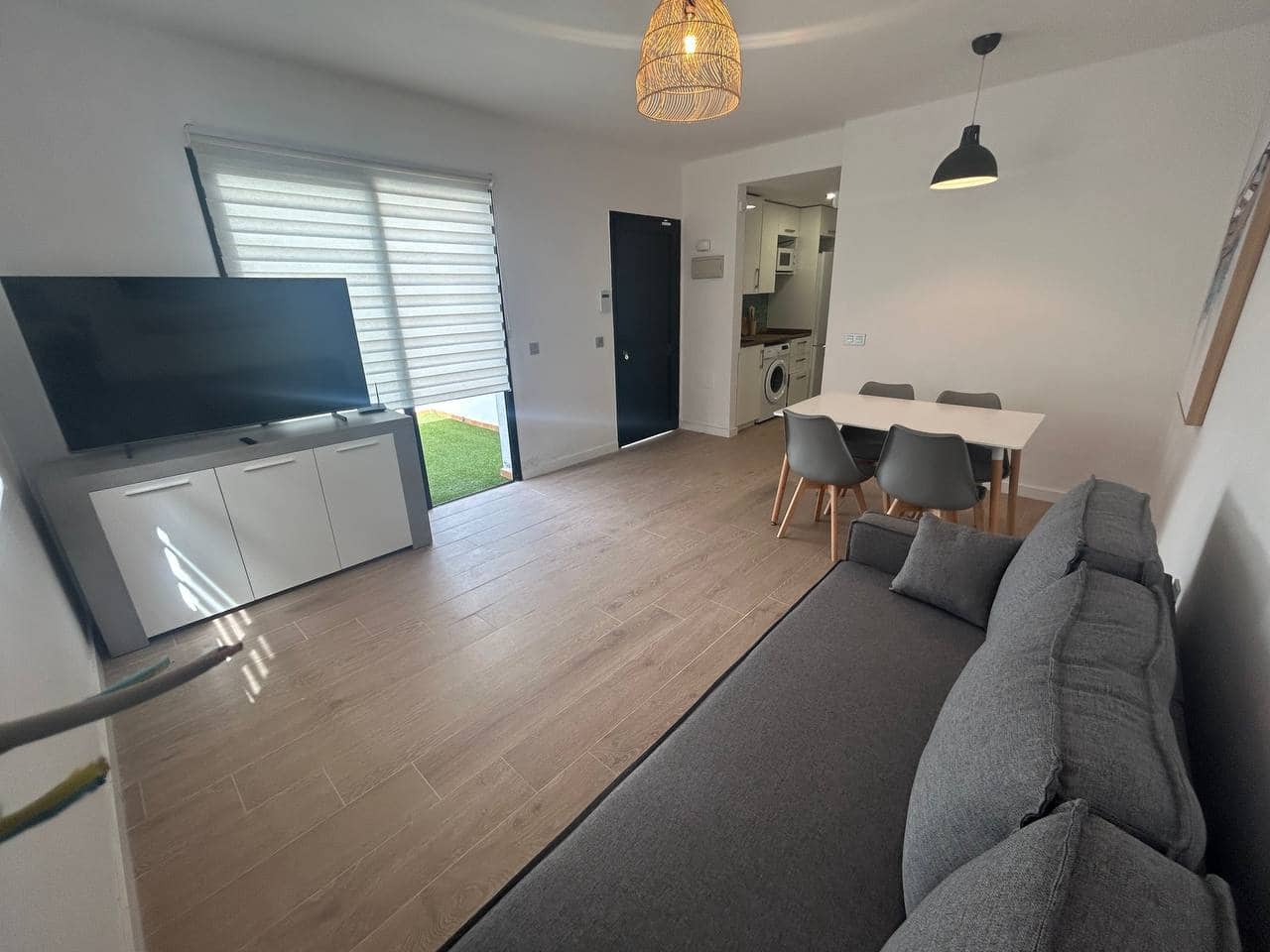 1 bedroom Apartment for rent in Corralejo with pool garage - € 1,150 (Ref: 10011939)