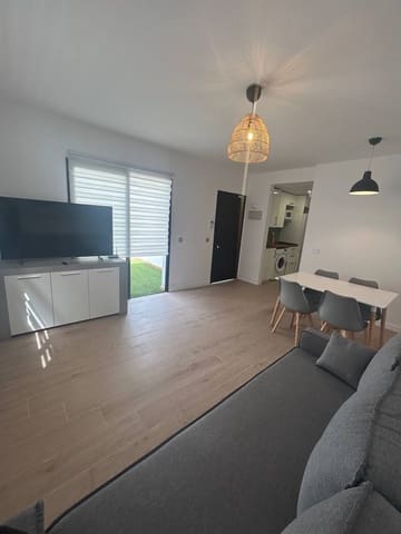 1 quarto Apartamento para arrendar em Corralejo, La Oliva com piscina garagem - 1 150 € (Ref: 10011939)
