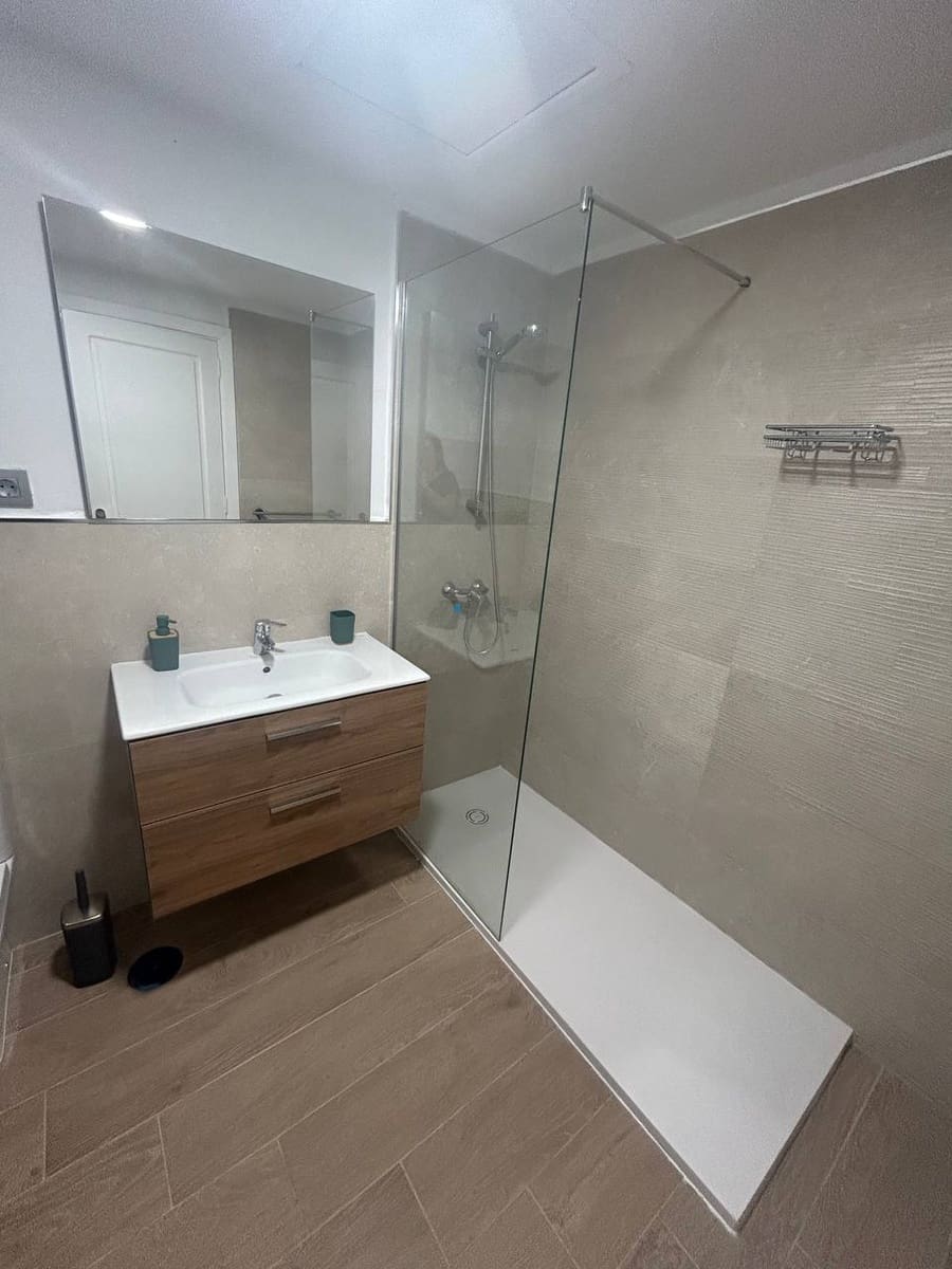 1 bedroom Apartment for rent in Corralejo with pool garage - € 1,150 (Ref: 10011939)