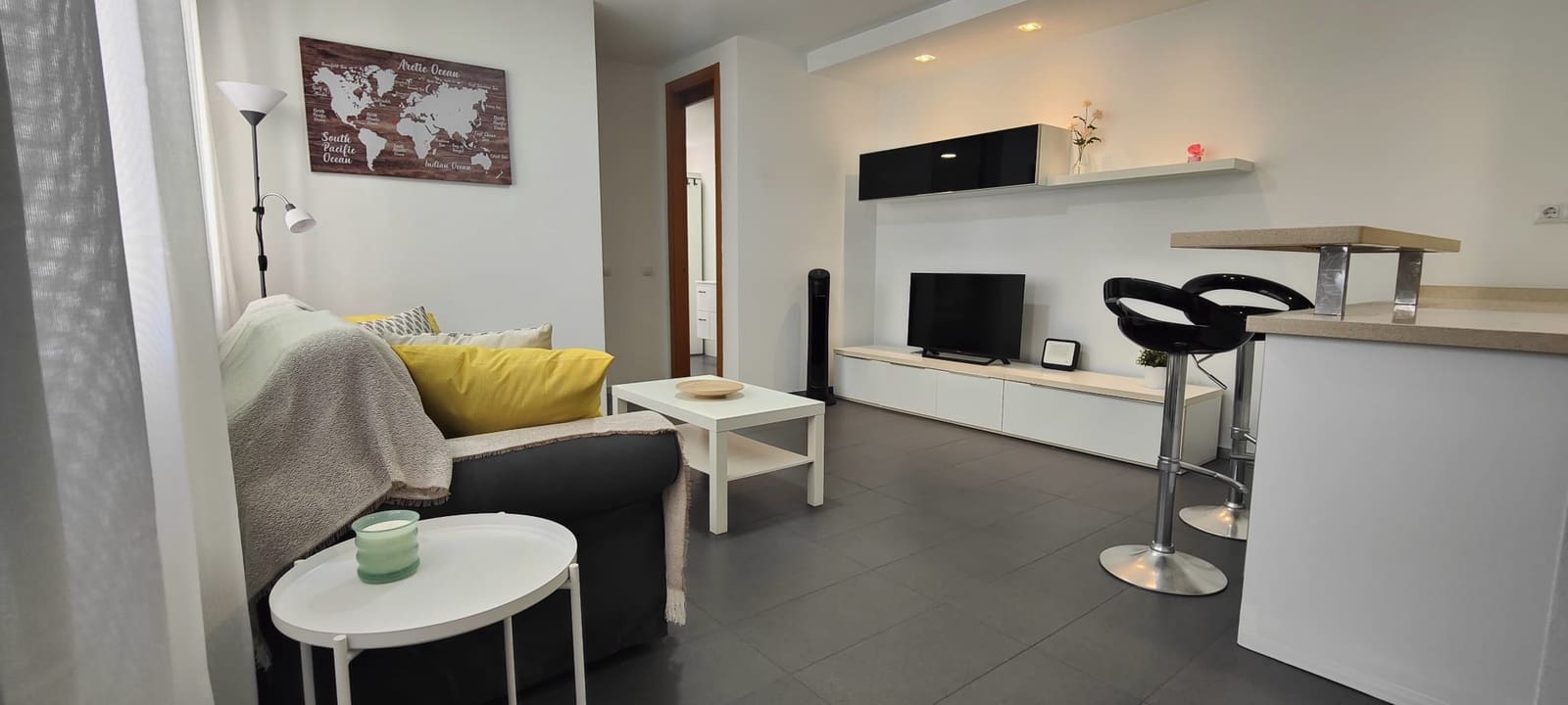 1 bedroom Apartment for rent in Las Palmas de Gran Canaria with garage - € 950 (Ref: 10012199)