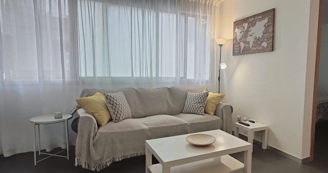1 soveværelse Lejlighed til leje i Santa Catalina - Canteras, Las Palmas de Gran Canaria med garage - € 950 (Ref: 10012199)