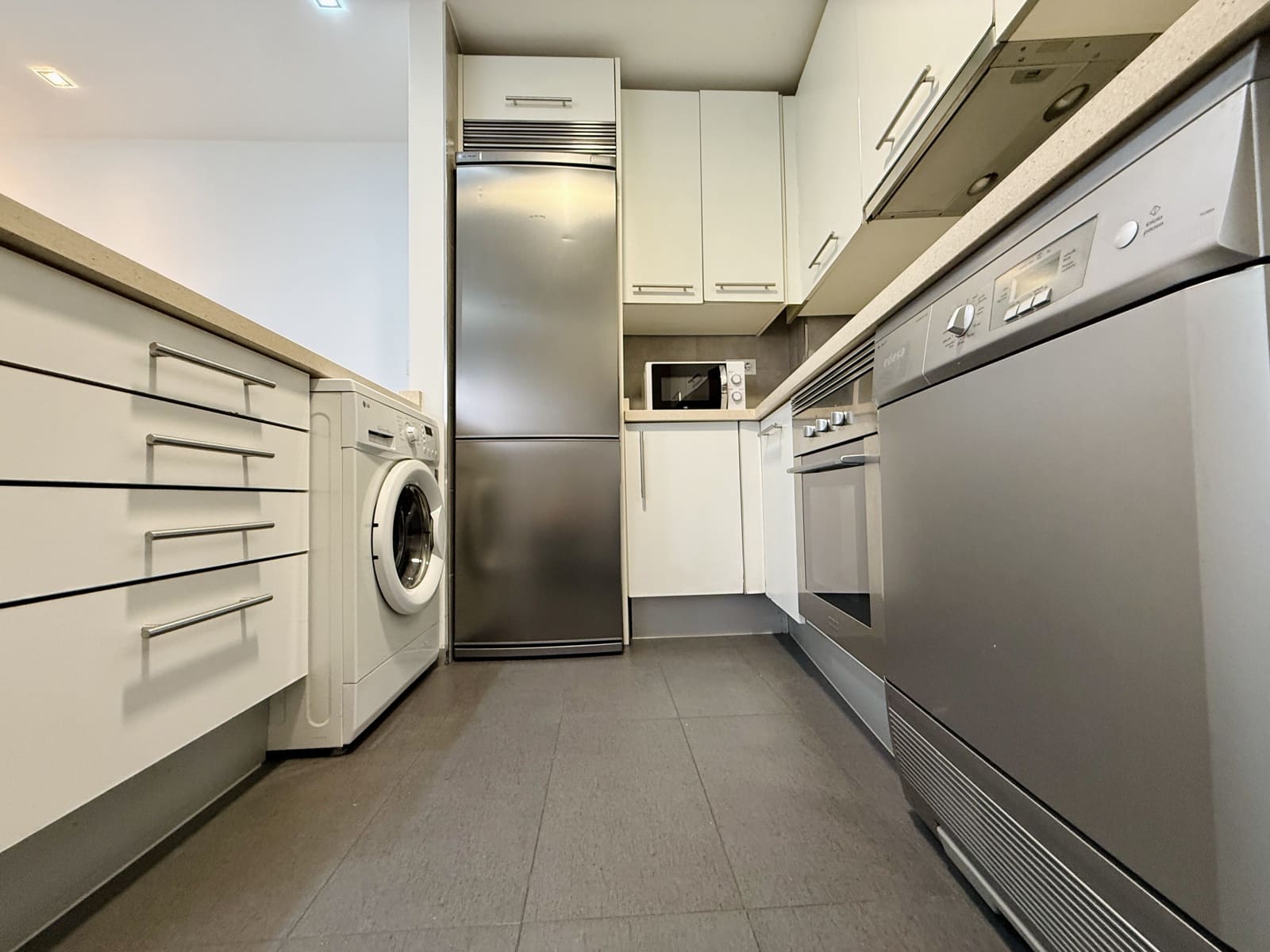 1 bedroom Apartment for rent in Las Palmas de Gran Canaria with garage - € 950 (Ref: 10012199)