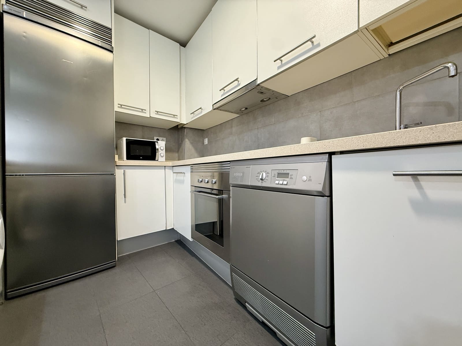 1 bedroom Apartment for rent in Las Palmas de Gran Canaria with garage - € 950 (Ref: 10012199)
