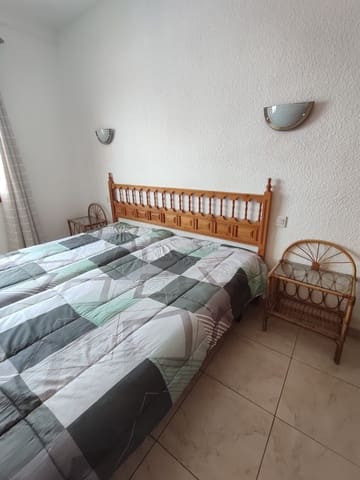 Apartamento de 1 habitación en Los Cristianos, Arona en alquiler con piscina - 1.200 € (Ref: 10012530)