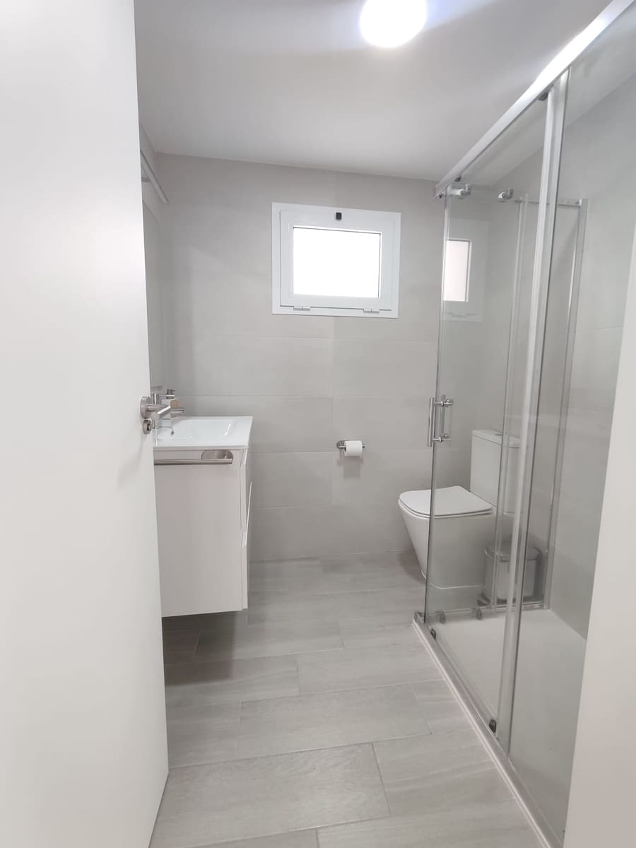 7 soveværelse Lejlighed til leje i San Cristobal de La Laguna - € 460 (Ref: 10124745)