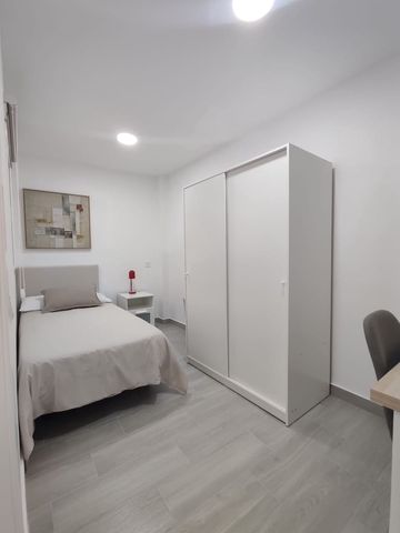 Appartement de 7 chambres à louer à Taco, San Cristóbal de La Laguna - 460 € (Ref: 10124745)