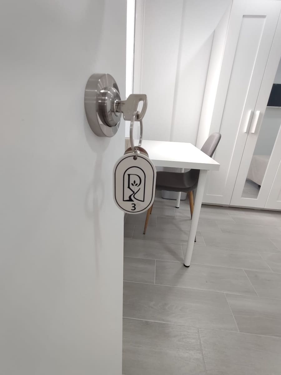 7 soveværelse Lejlighed til leje i San Cristobal de La Laguna - € 460 (Ref: 10124745)