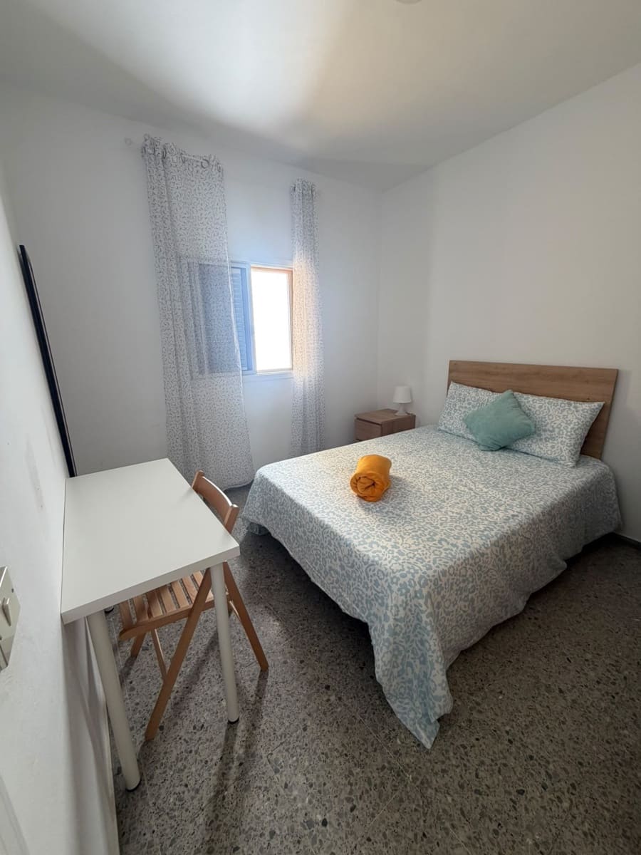 5 Zimmer Apartment zu vermieten in El Sobradillo - 315 € (Ref: 10158490)