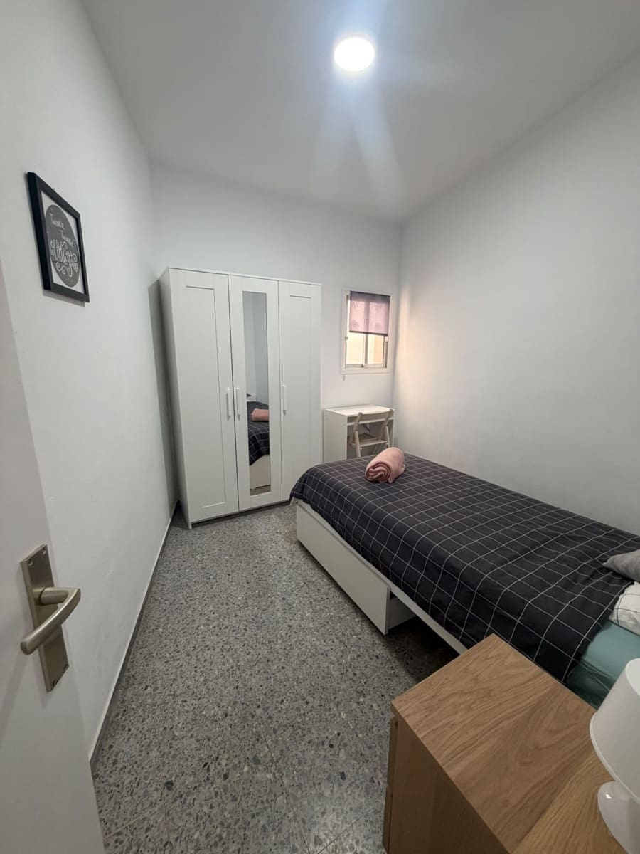 5 Zimmer Apartment zu vermieten in El Sobradillo - 315 € (Ref: 10158490)