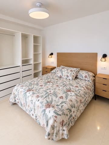 2 quarto Apartamento para arrendar em Corralejo, La Oliva com piscina - 1 550 € (Ref: 10183428)