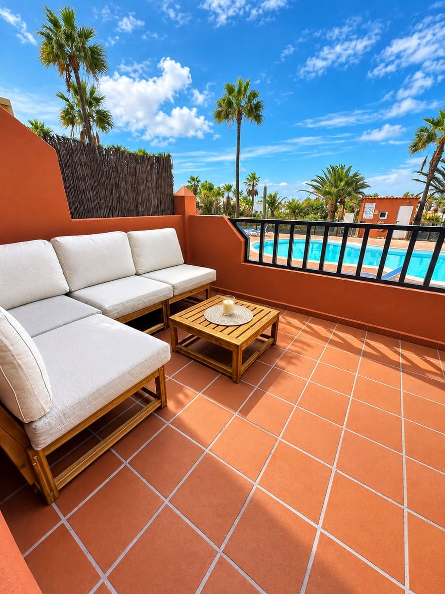 2 quarto Apartamento para arrendar em Corralejo com piscina - 1 550 € (Ref: 10183428)