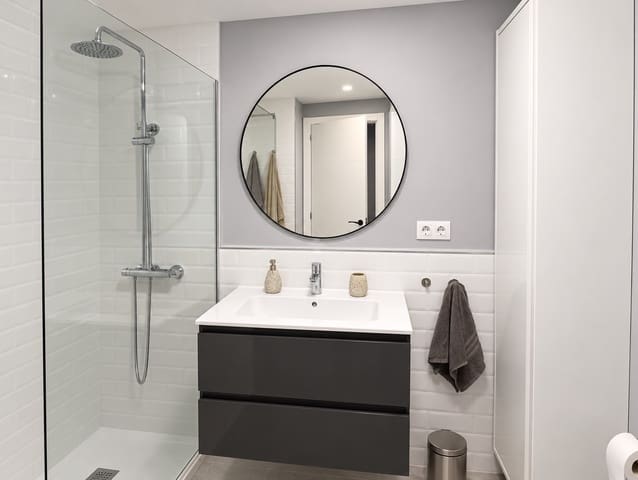 2 quarto Apartamento para arrendar em Corralejo, La Oliva com piscina - 1 550 € (Ref: 10183428)