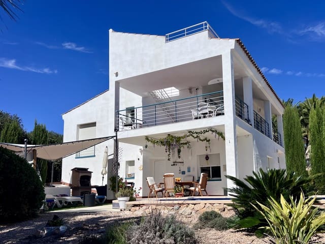 4 sovrum Villa till salu i L'Ampolla med pool garage - 390 000 € (Ref: 9306955)