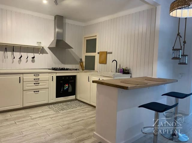 8 soveværelse Lejlighed til salg i Muro - € 584.000 (Ref: 9308718)