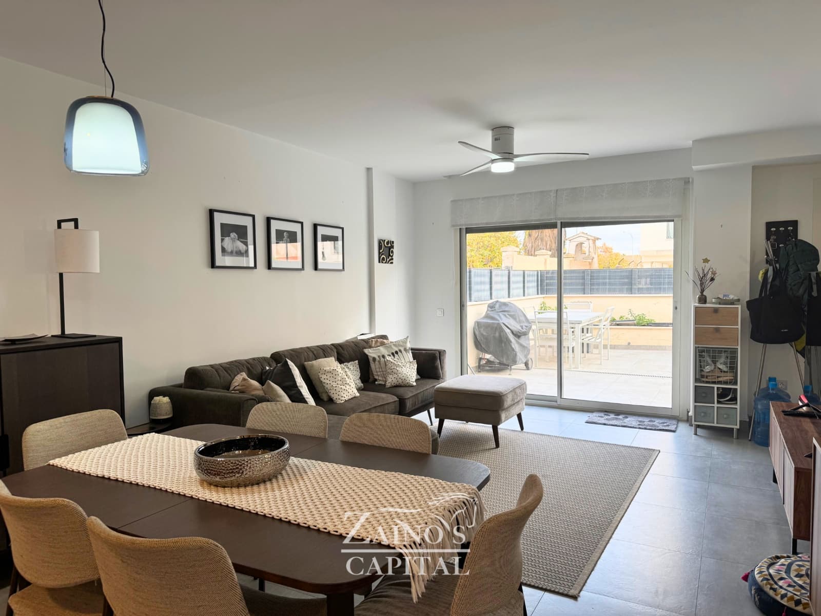 4 bedroom Townhouse for sale in Palma de Mallorca with garage - € 619,000 (Ref: 9451773)