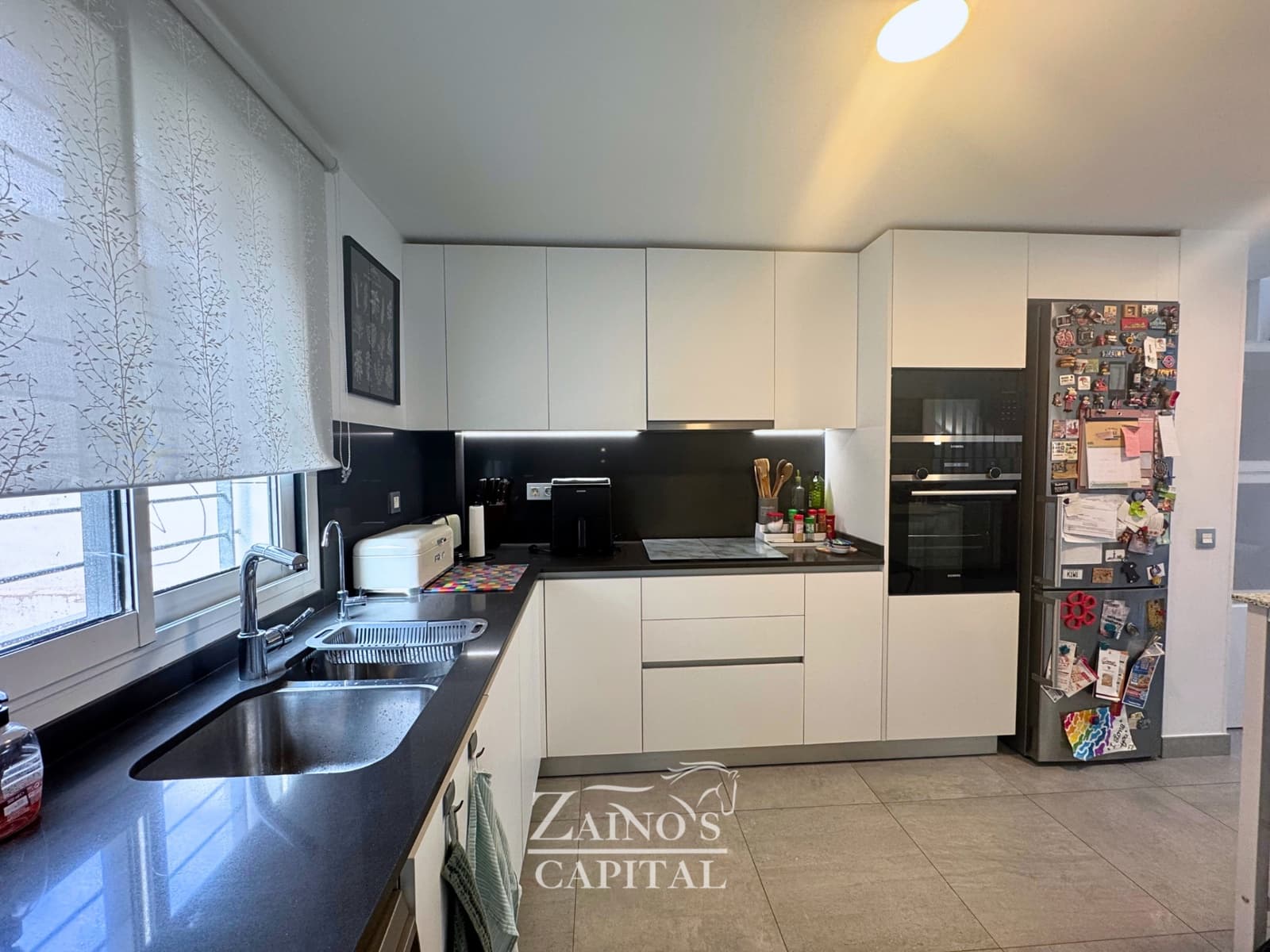 4 bedroom Townhouse for sale in Palma de Mallorca with garage - € 619,000 (Ref: 9451773)