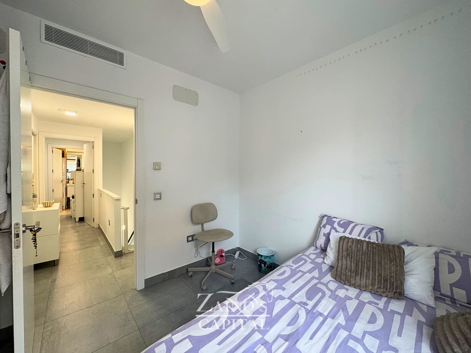 4 bedroom Townhouse for sale in Palma de Mallorca with garage - € 619,000 (Ref: 9451773)