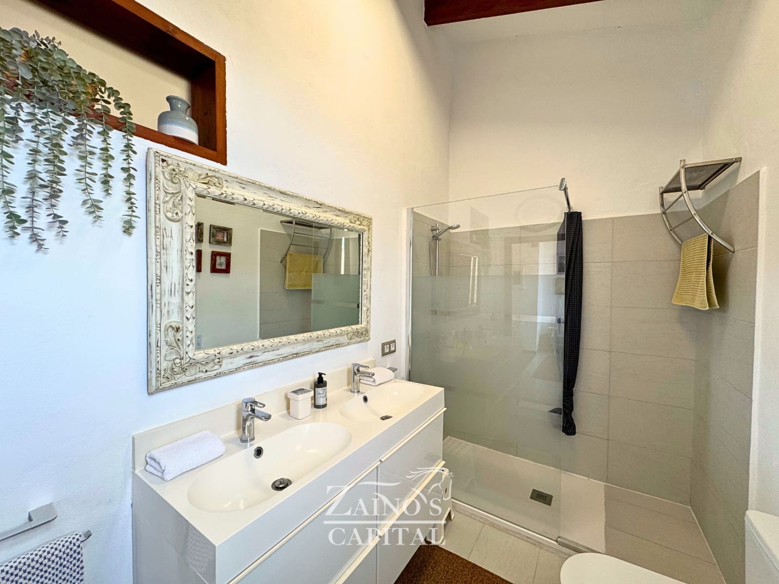 Chalet de 6 habitaciones en Colonia de Sant Jordi en venta con garaje - 1.890.000 € (Ref: 9470879)