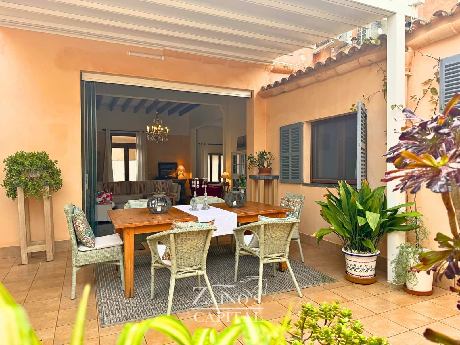 Chalet de 6 habitaciones en Colonia de Sant Jordi en venta con garaje - 1.890.000 € (Ref: 9470879)