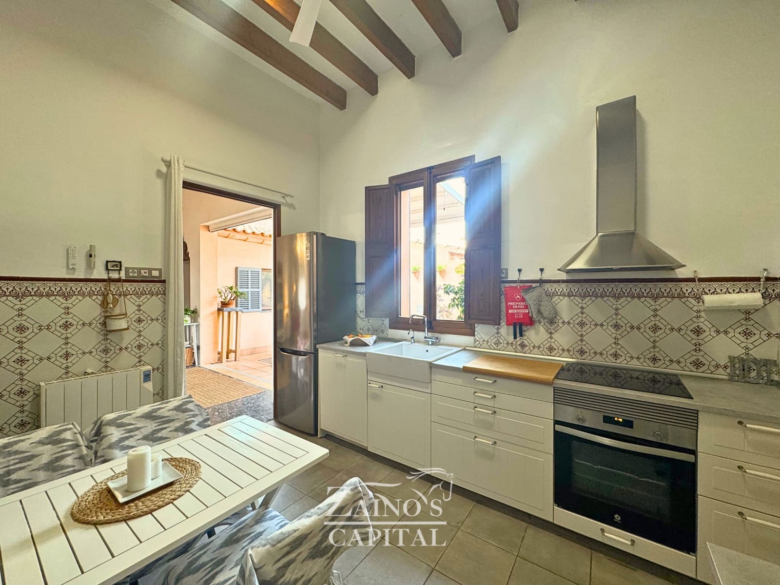 Chalet de 6 habitaciones en Colonia de Sant Jordi en venta con garaje - 1.890.000 € (Ref: 9470879)