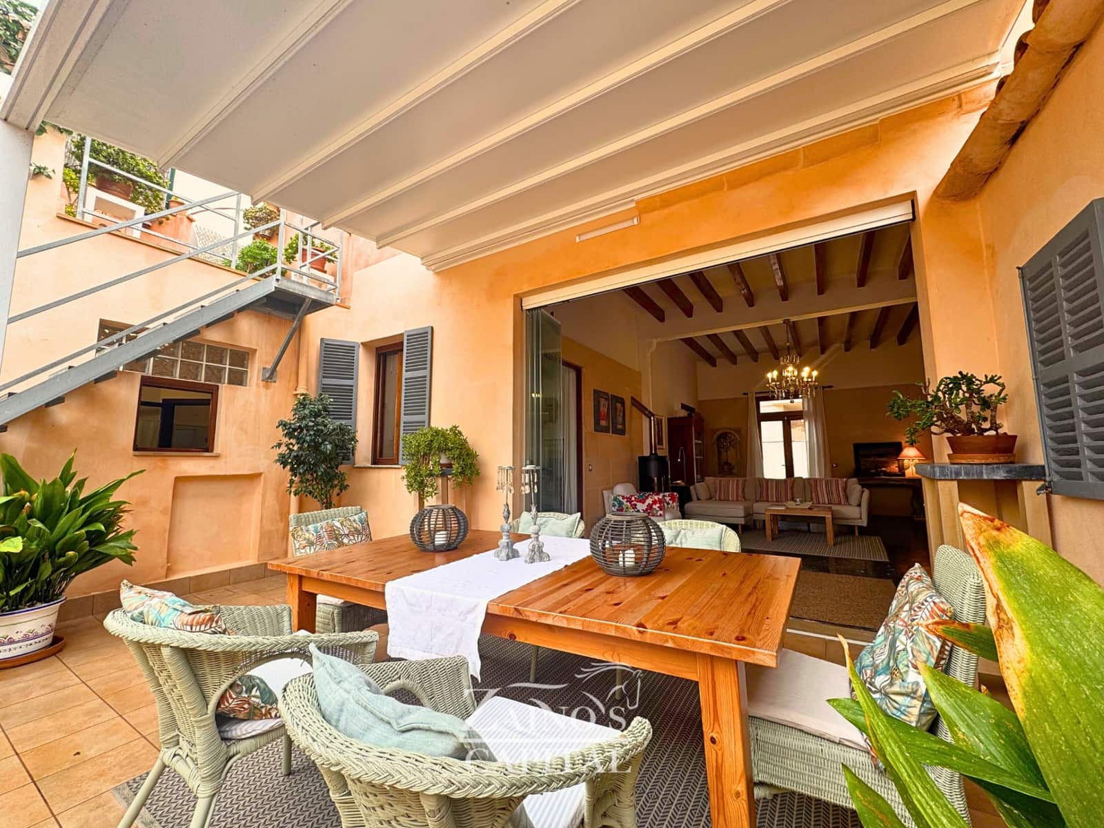 Chalet de 6 habitaciones en Colonia de Sant Jordi en venta con garaje - 1.890.000 € (Ref: 9470879)