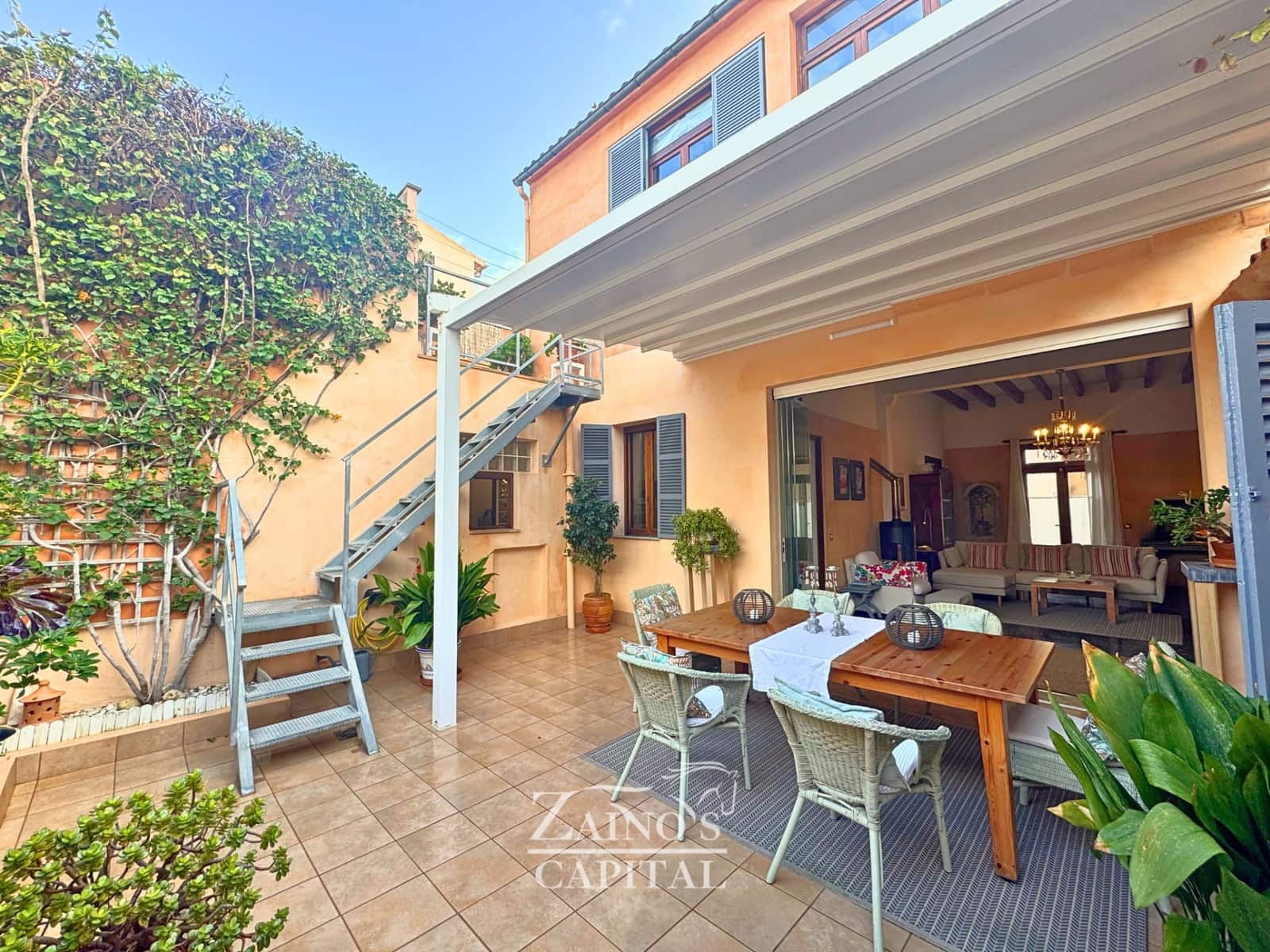 Chalet de 6 habitaciones en Colonia de Sant Jordi en venta con garaje - 1.890.000 € (Ref: 9470879)