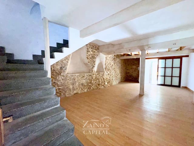 4 quarto Moradia Geminada para venda em Palma de Mallorca com garagem - 330 000 € (Ref: 9763480)