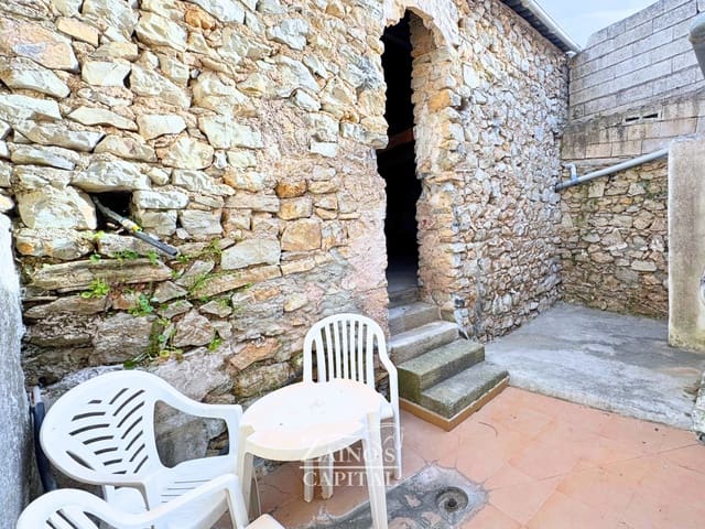 4 quarto Moradia Geminada para venda em Palma de Mallorca com garagem - 330 000 € (Ref: 9763480)