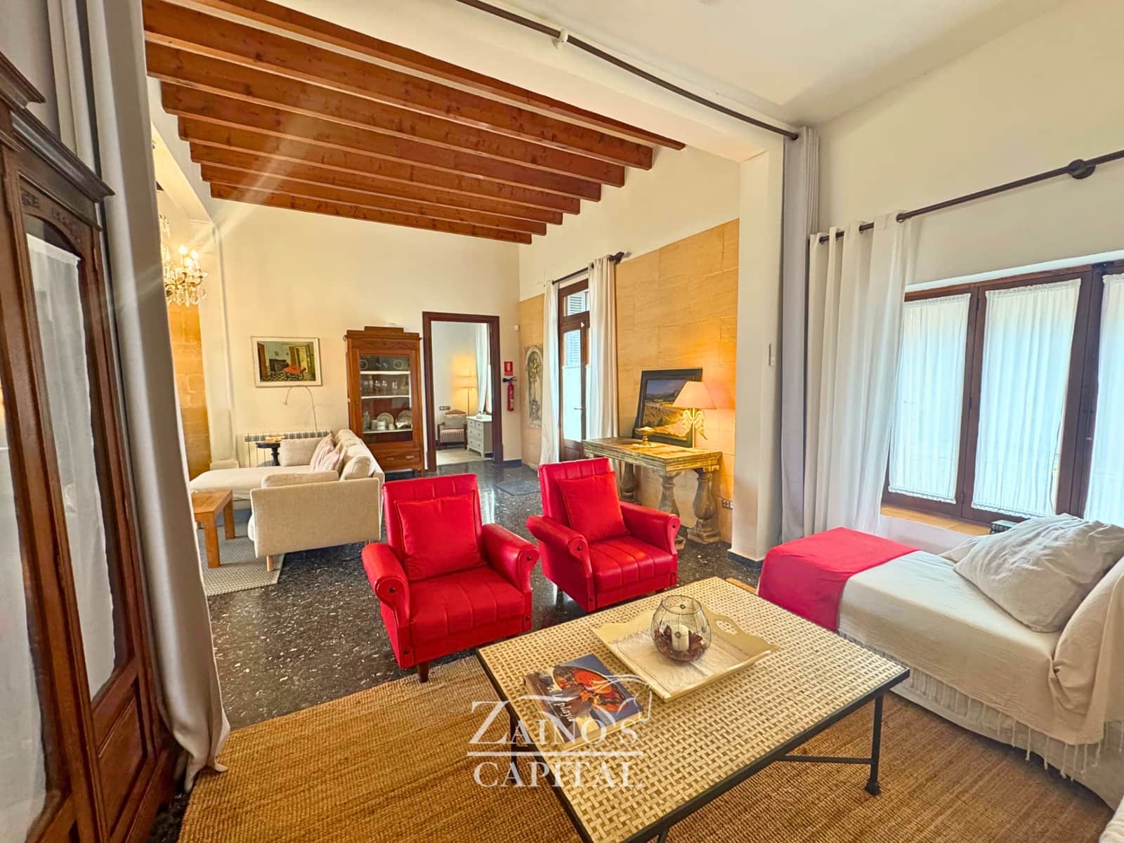 3 bedroom Flat for sale in Sant Jordi de Ses Salines with garage - € 745,000 (Ref: 9842088)