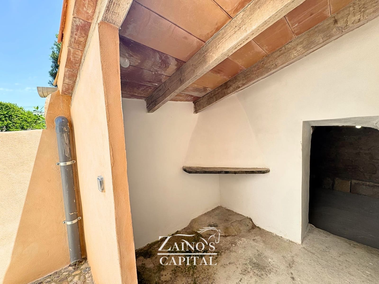 4 bedroom Villa for sale in Capdepera - € 589,000 (Ref: 9877872)