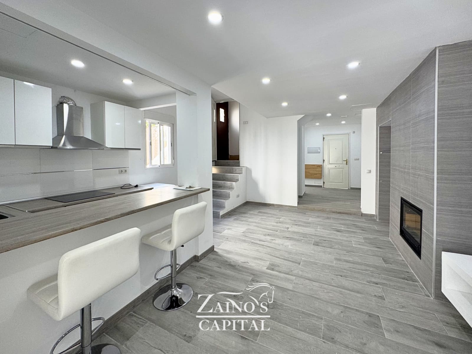 Pareado de 6 habitaciones en Calvià en venta con garaje - 770.000 € (Ref: 9889709)