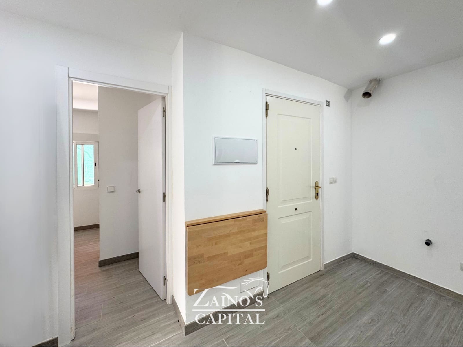 Pareado de 6 habitaciones en Calvià en venta con garaje - 770.000 € (Ref: 9889709)