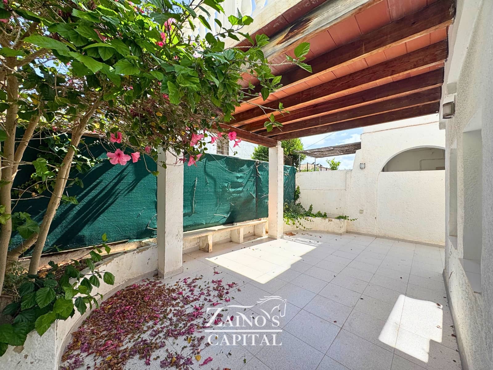 Pareado de 6 habitaciones en Calvià en venta con garaje - 770.000 € (Ref: 9889709)