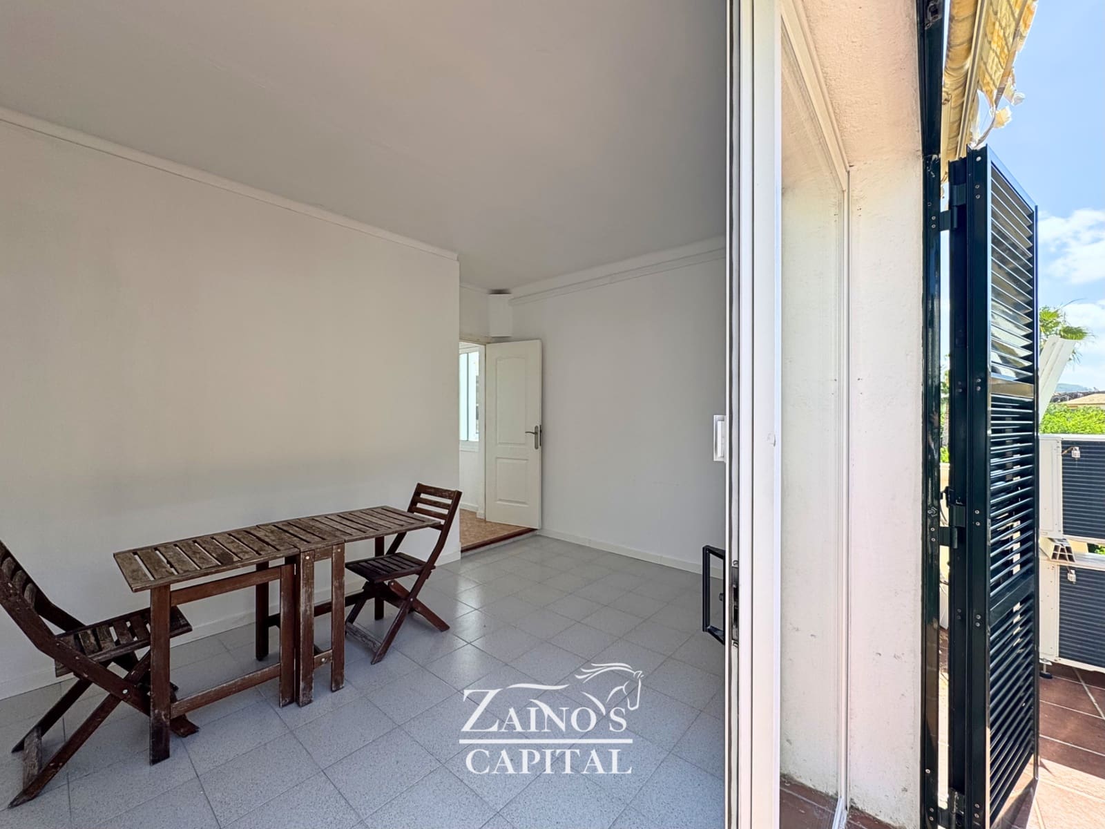 Pareado de 6 habitaciones en Calvià en venta con garaje - 770.000 € (Ref: 9889709)