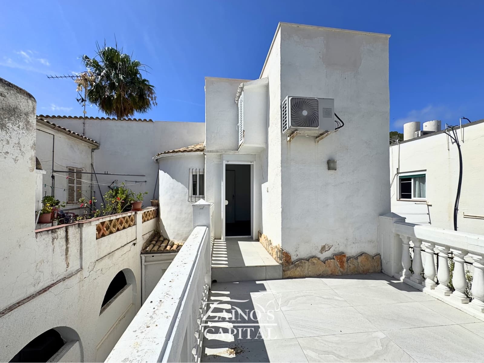 Pareado de 6 habitaciones en Calvià en venta con garaje - 770.000 € (Ref: 9889709)