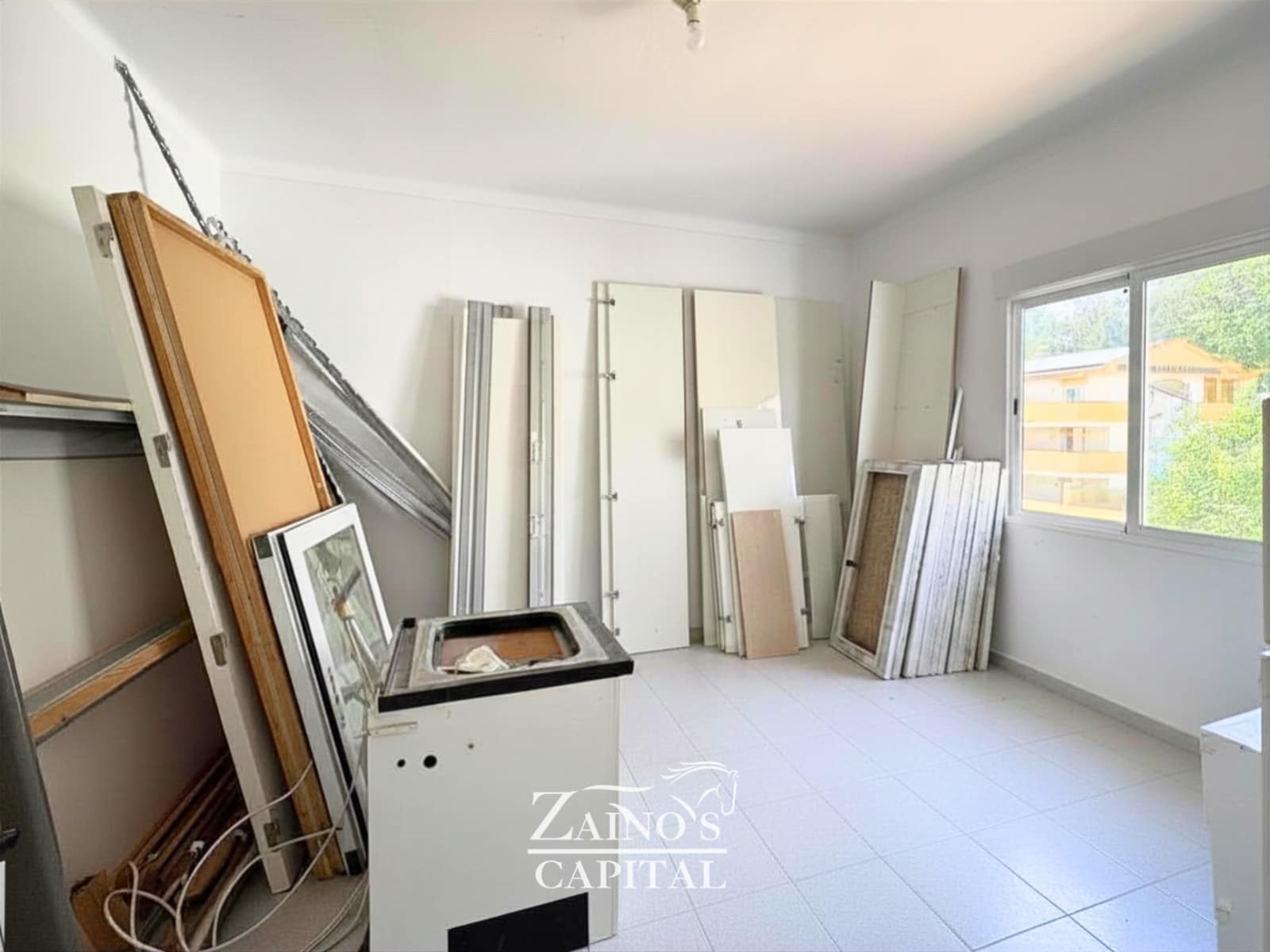 Pareado de 6 habitaciones en Calvià en venta con garaje - 770.000 € (Ref: 9889709)